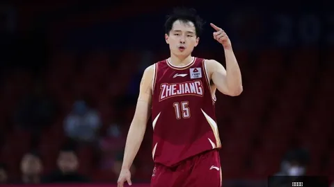 2026篮球盛宴杜兰特23分领美国男篮大胜塞尔维亚，詹姆斯219惊艳全场